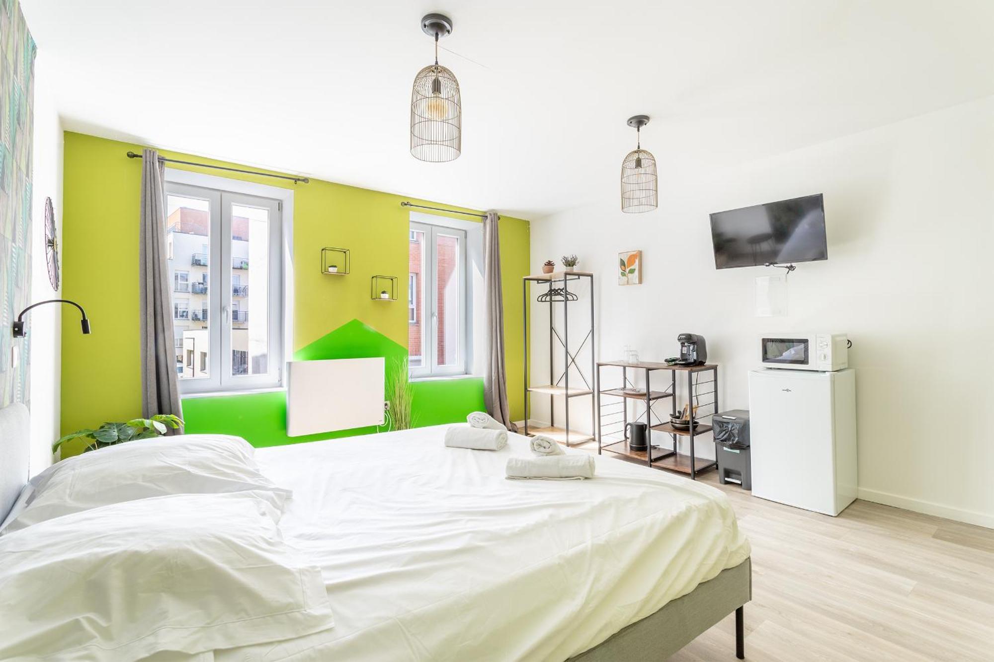 S&K Suite Grande Rue Roubaix - Chambre Spacieuse Et Sdb Privee - Netflix Et Cuisine Exterior foto